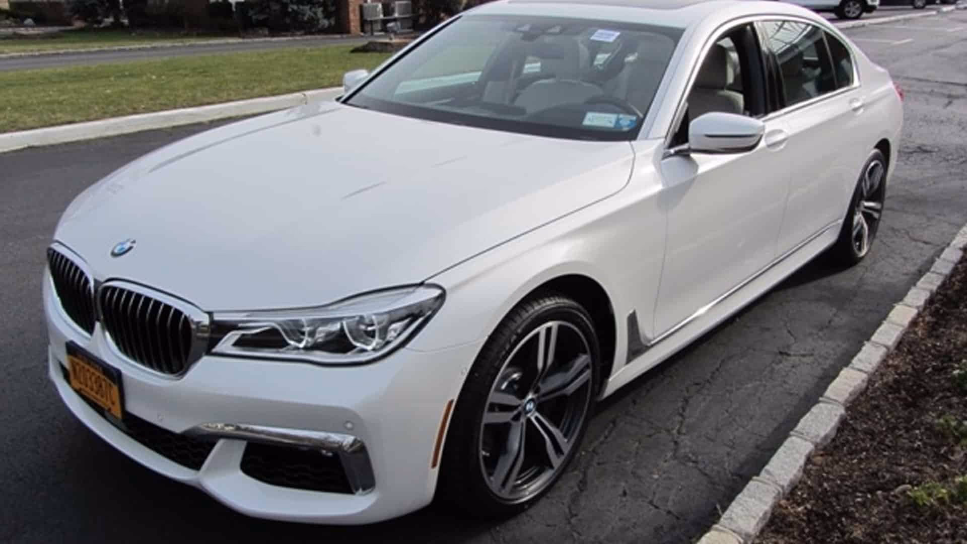 How do I get a car quote in Smithtown?