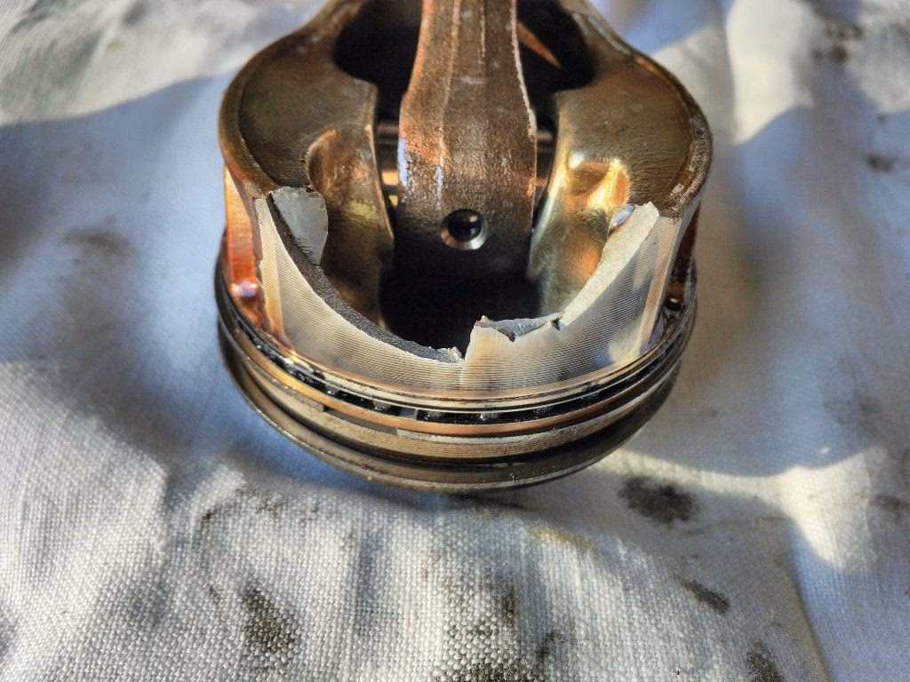 Is it normal for a motor to smoke after a rebuild?