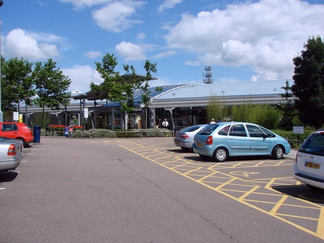 Where is Welcome Break South Mimms located?