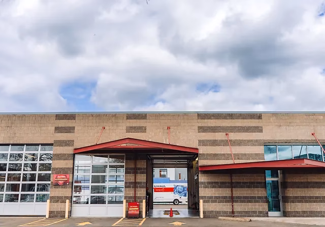 Where is the nearest oil change location in Salem?