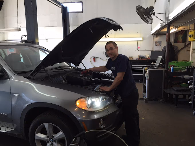 Who is Stevens garage?