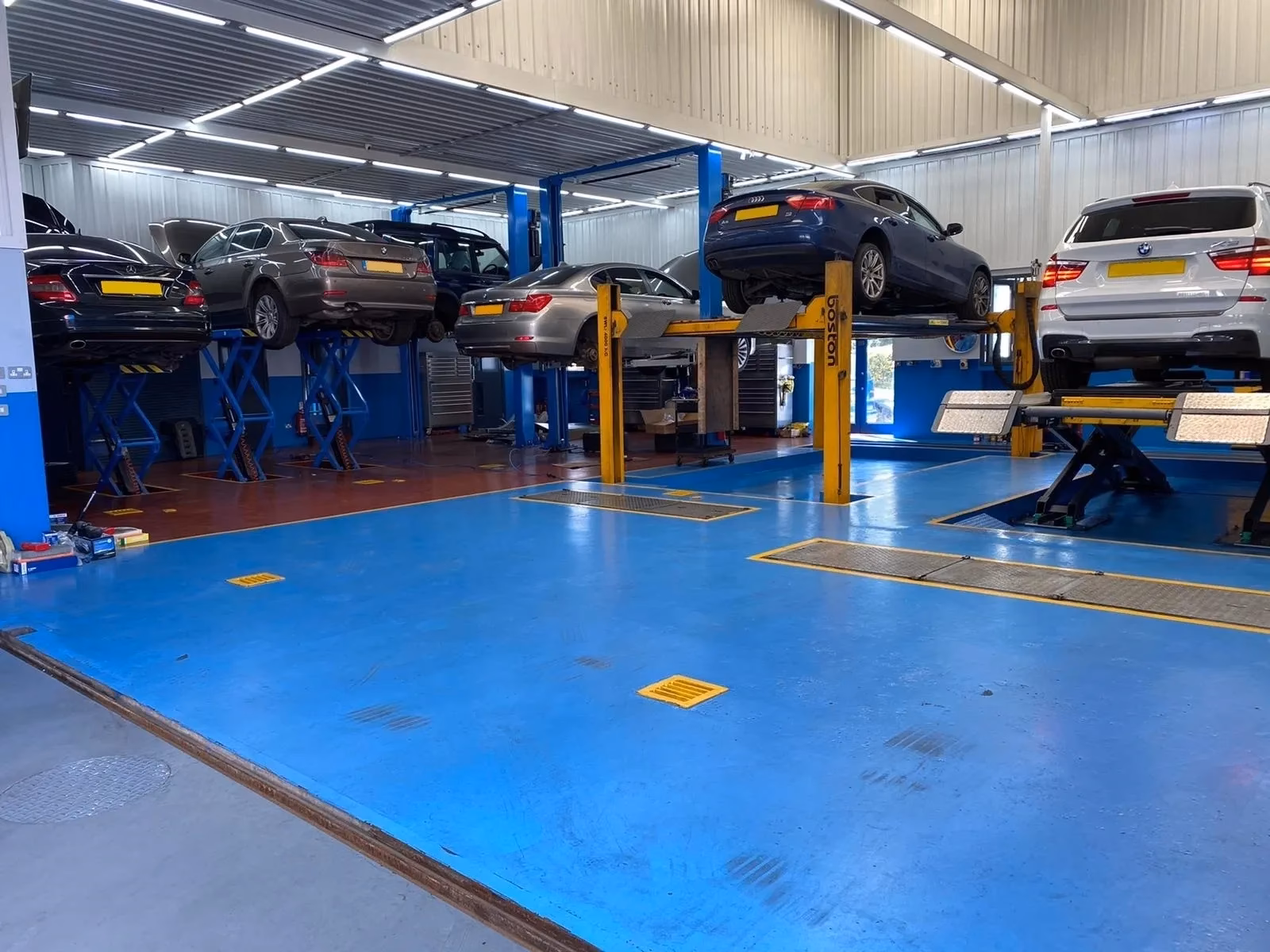 Who is MRM Auto Centre Coventry?