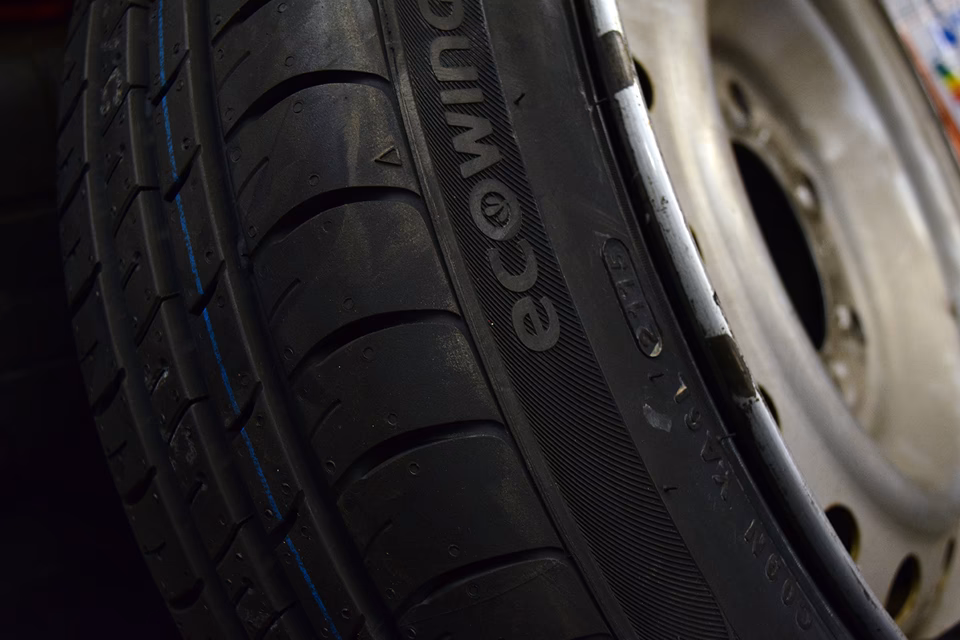 What is a stretched tyre?