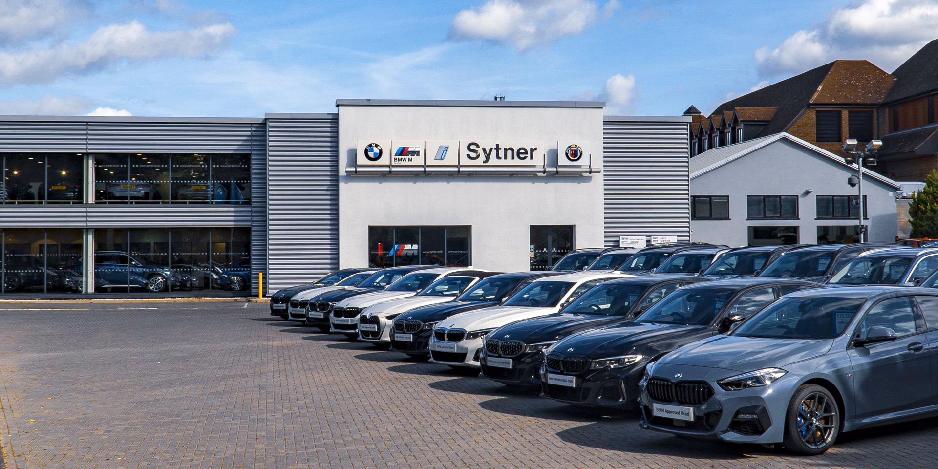 Where is Sytner Sunningdale BMW service?