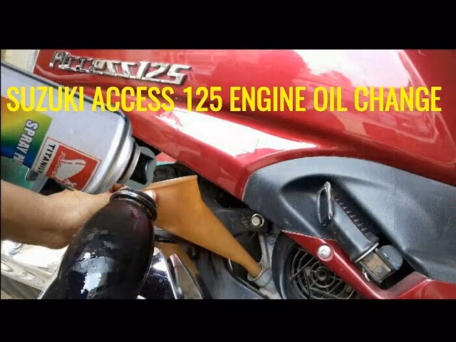 What type of transmission does the Access 125 use?