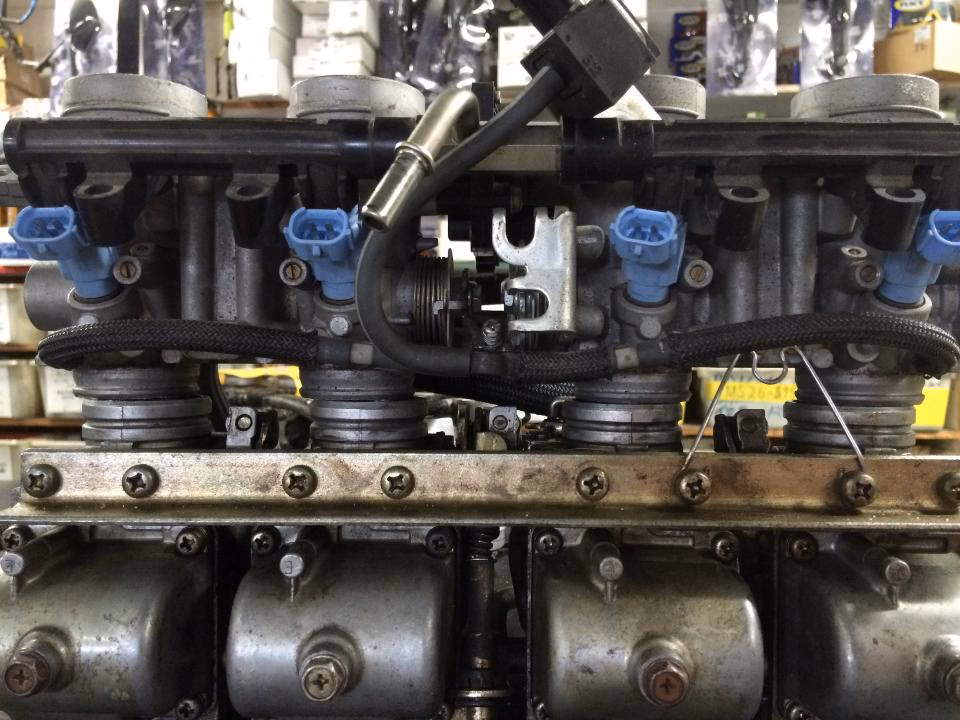 What engine does the 2001 Suzuki gsf600s Bandit have?