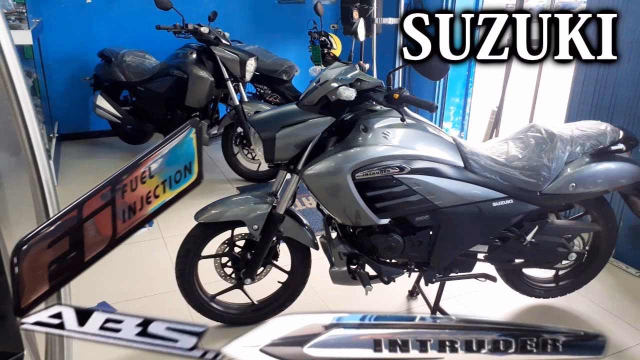 What kind of engine does a Suzuki Intruder 1400 have?