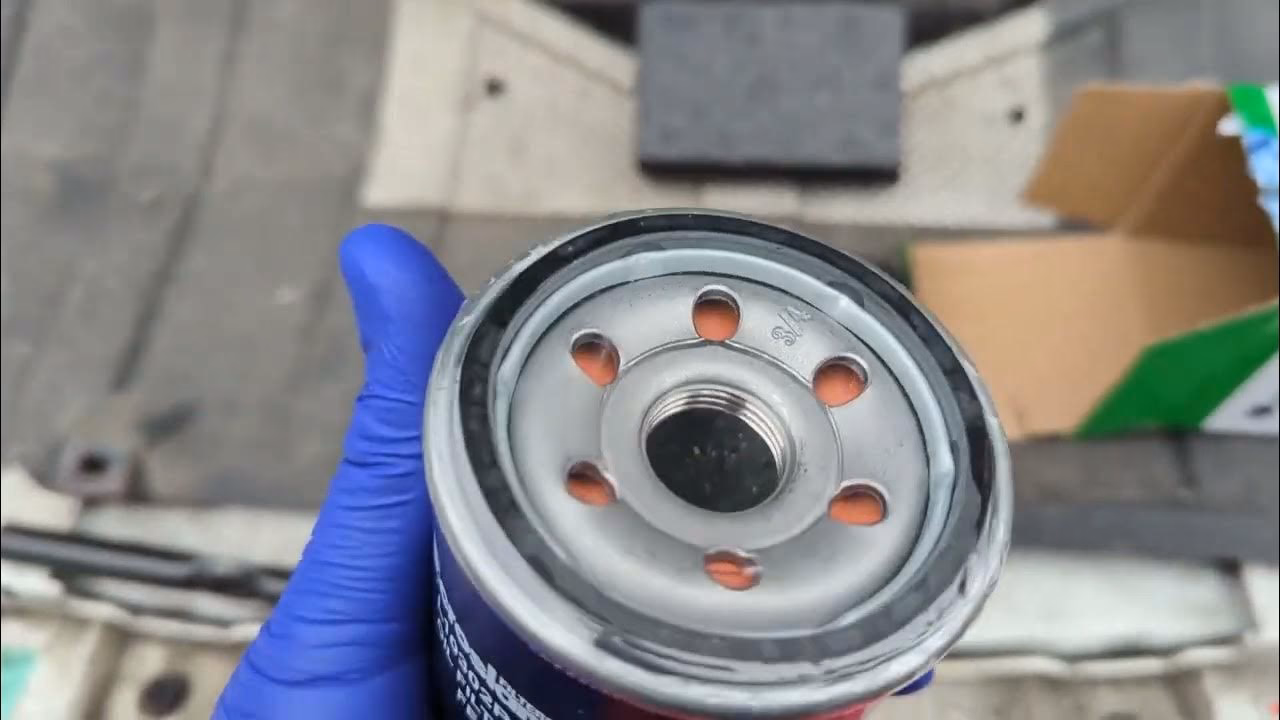 What is the engine displacement of Suzuki SX4 S Cross?