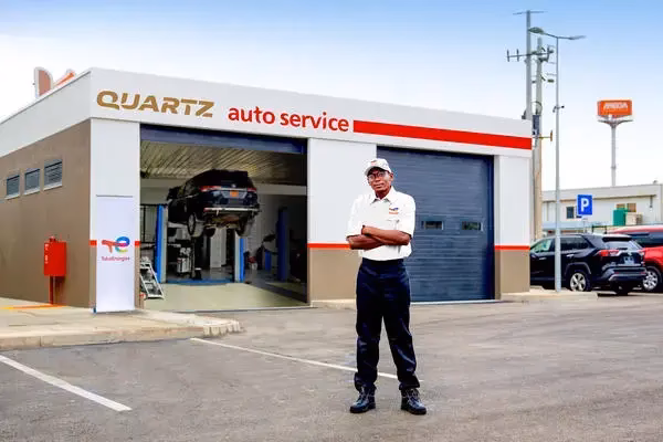 How many service stations are there in Kenya?