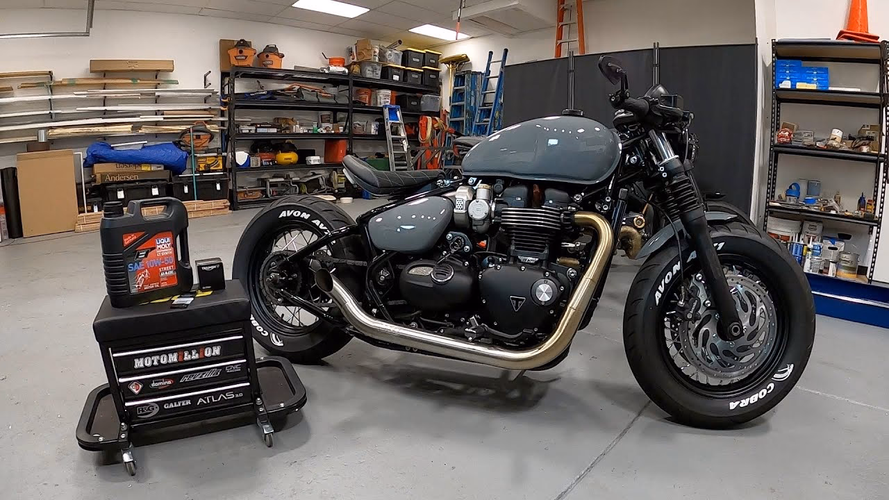 What is a Triumph Bobber?