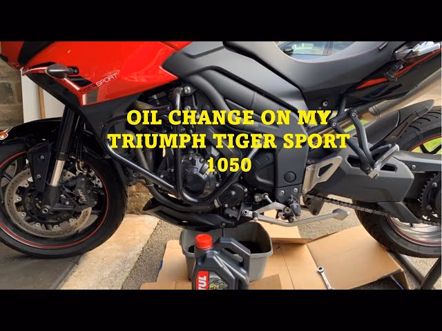 What tyres should a Triumph Tiger Sport 1050 use?
