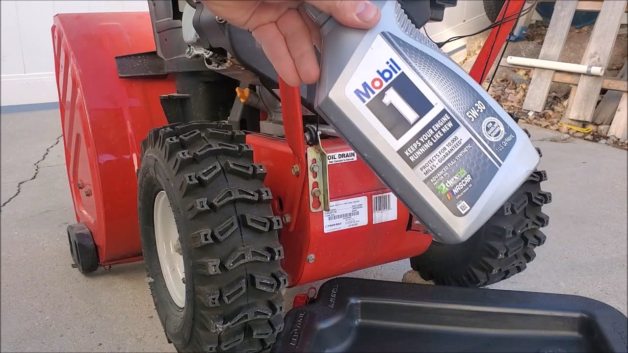 Is the Troy-Bilt storm 2620 manual available in English?