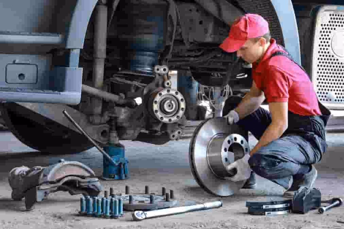 What is a vehicle builders & repairers Association?