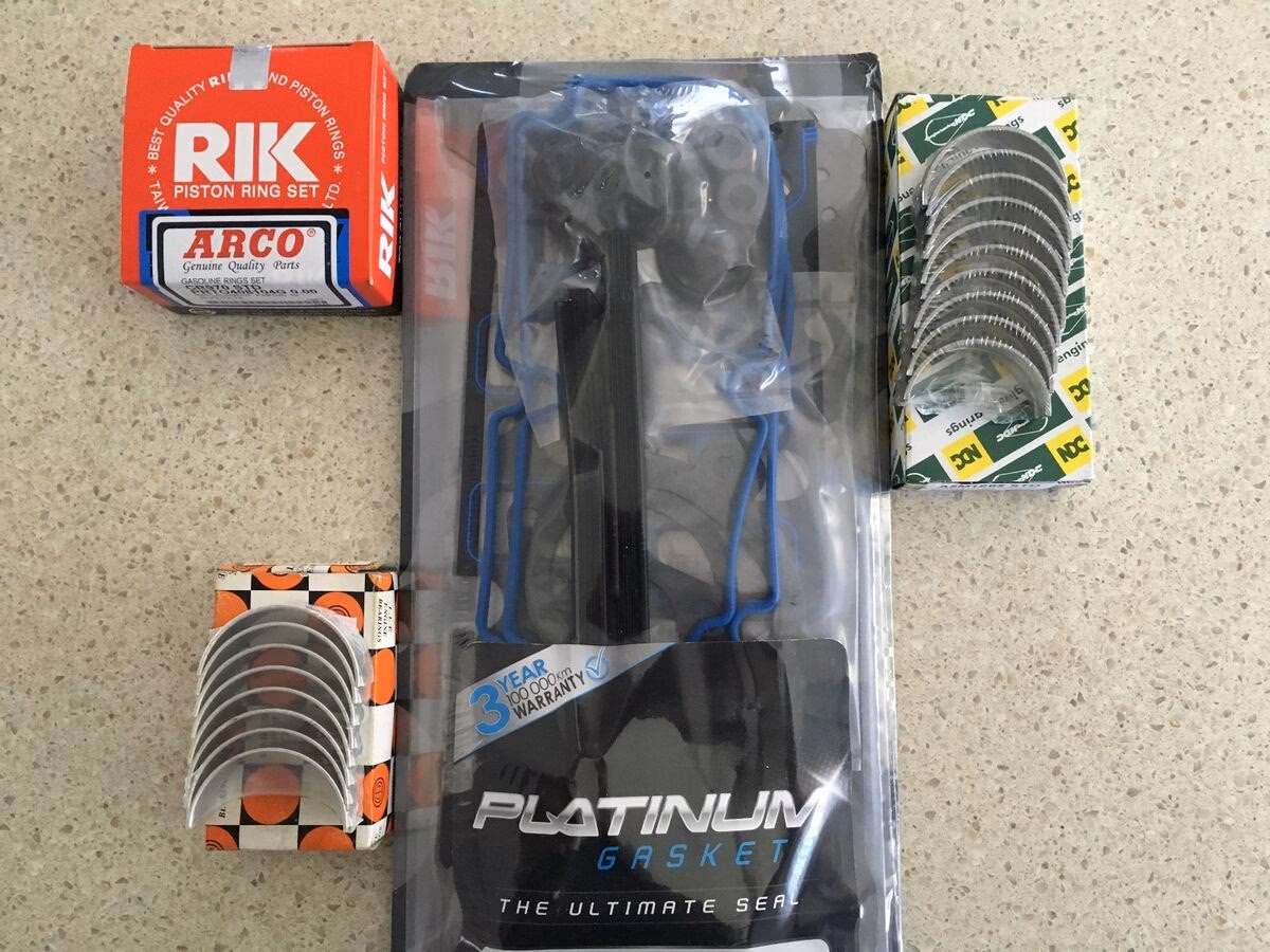 What kind of engine does a vdj79r have?