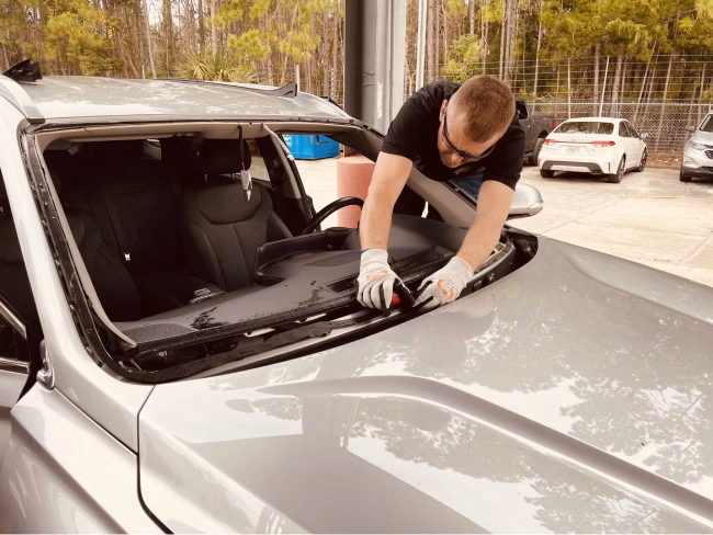 Do you provide national coverage for vehicle glass & glazing?