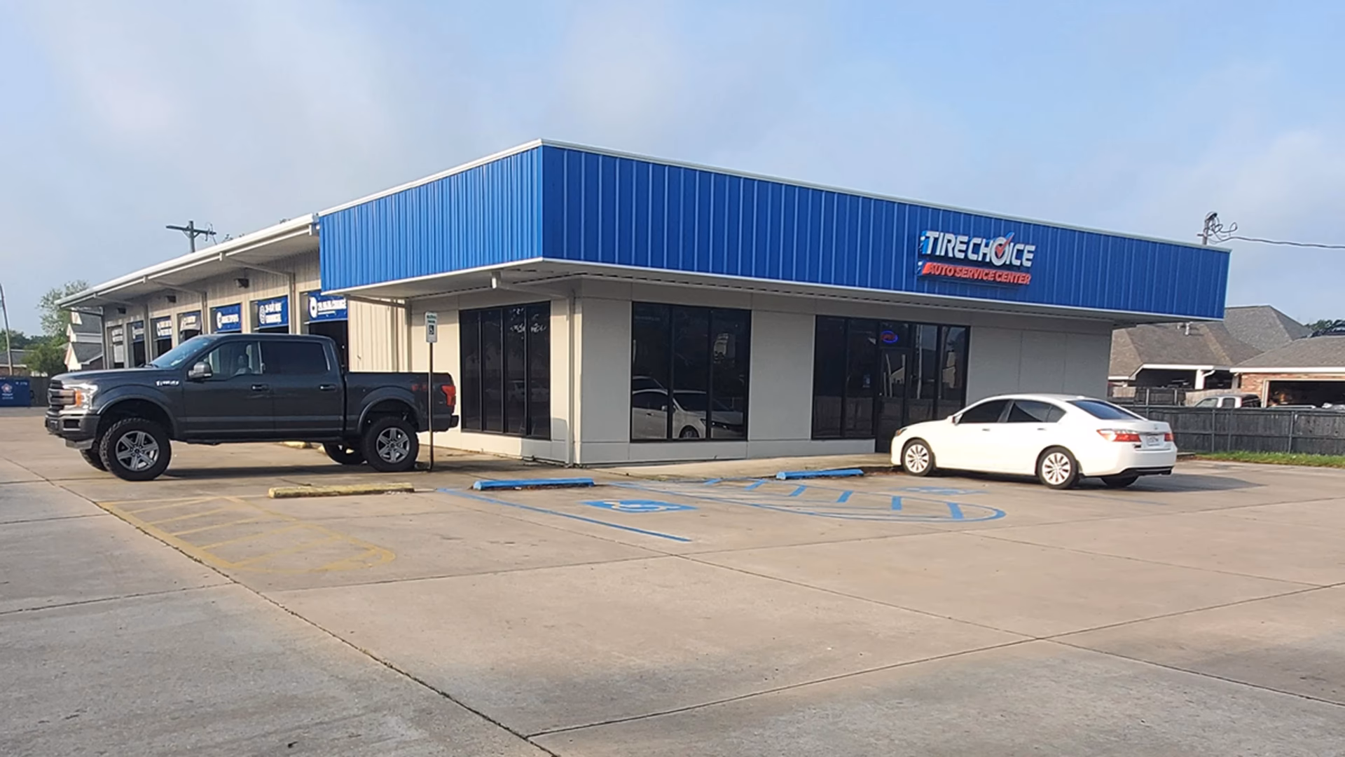 Where can I get a tire service in Lafayette?