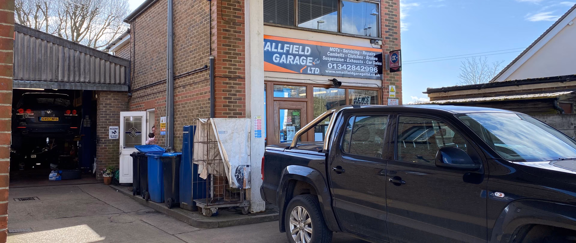 Who is auto services (Horley) Ltd?