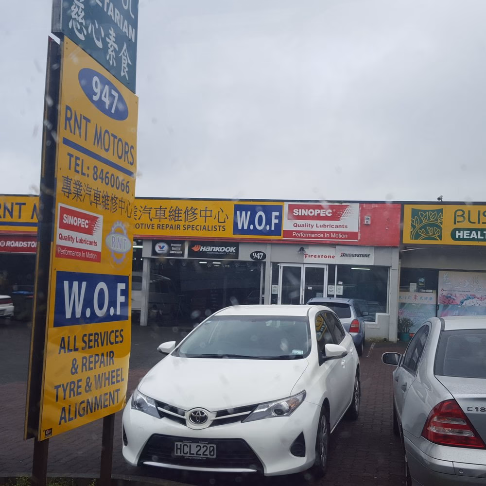 Who is automotive New Lynn?