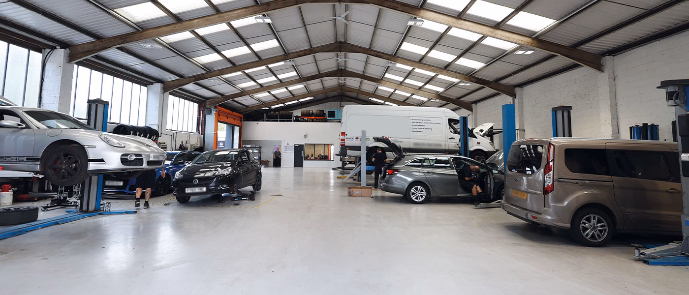 Does Coventry have a car industry?