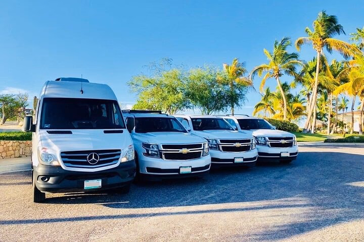 Is there public transportation in Curacao?