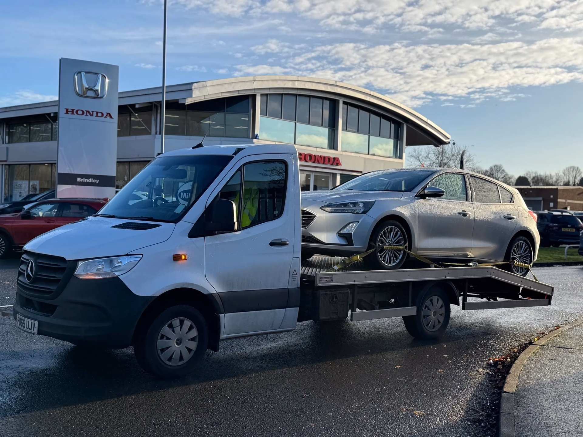 Why should you choose car delivery Bristol based?