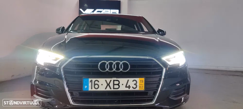 Qual é a atividade da Vitor Cardoso - Car Service, Unipessoal, Lda?