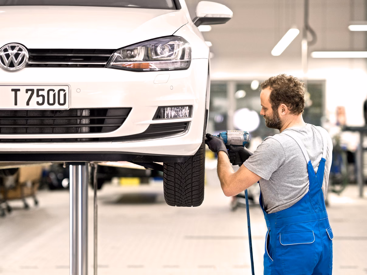 Who are Volkswagen specialists in Melbourne?