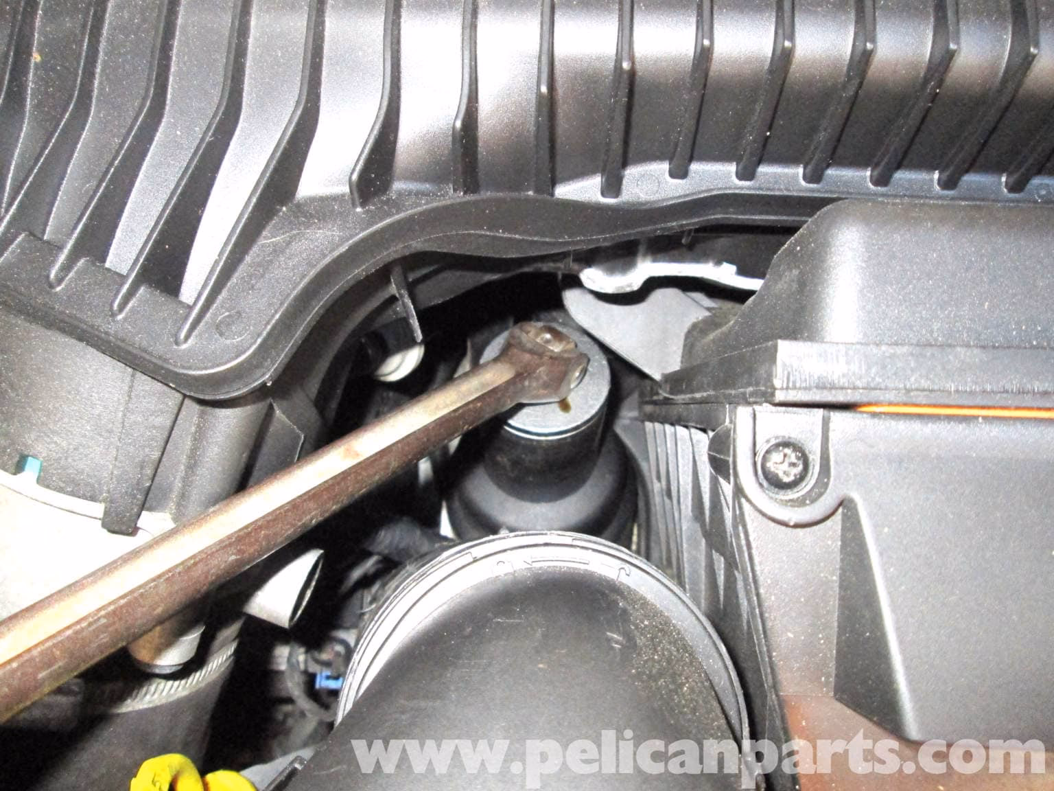 What kind of oil filter for Volvo C30 (533)?