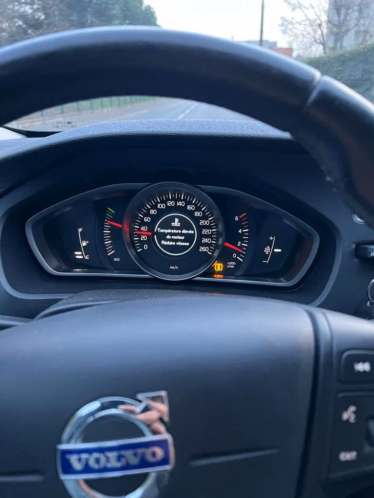 What causes a car to judder at idle?