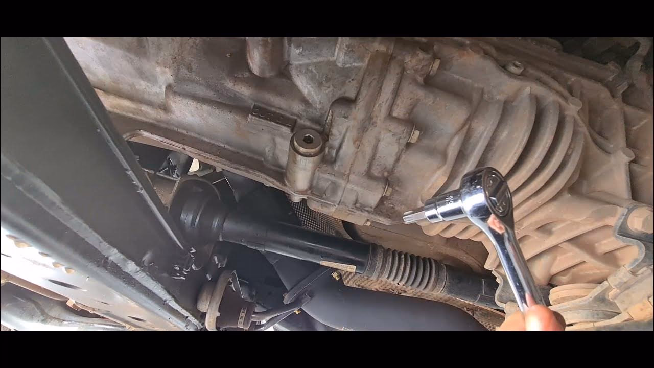 What does transmission fluid do on a Amarok?