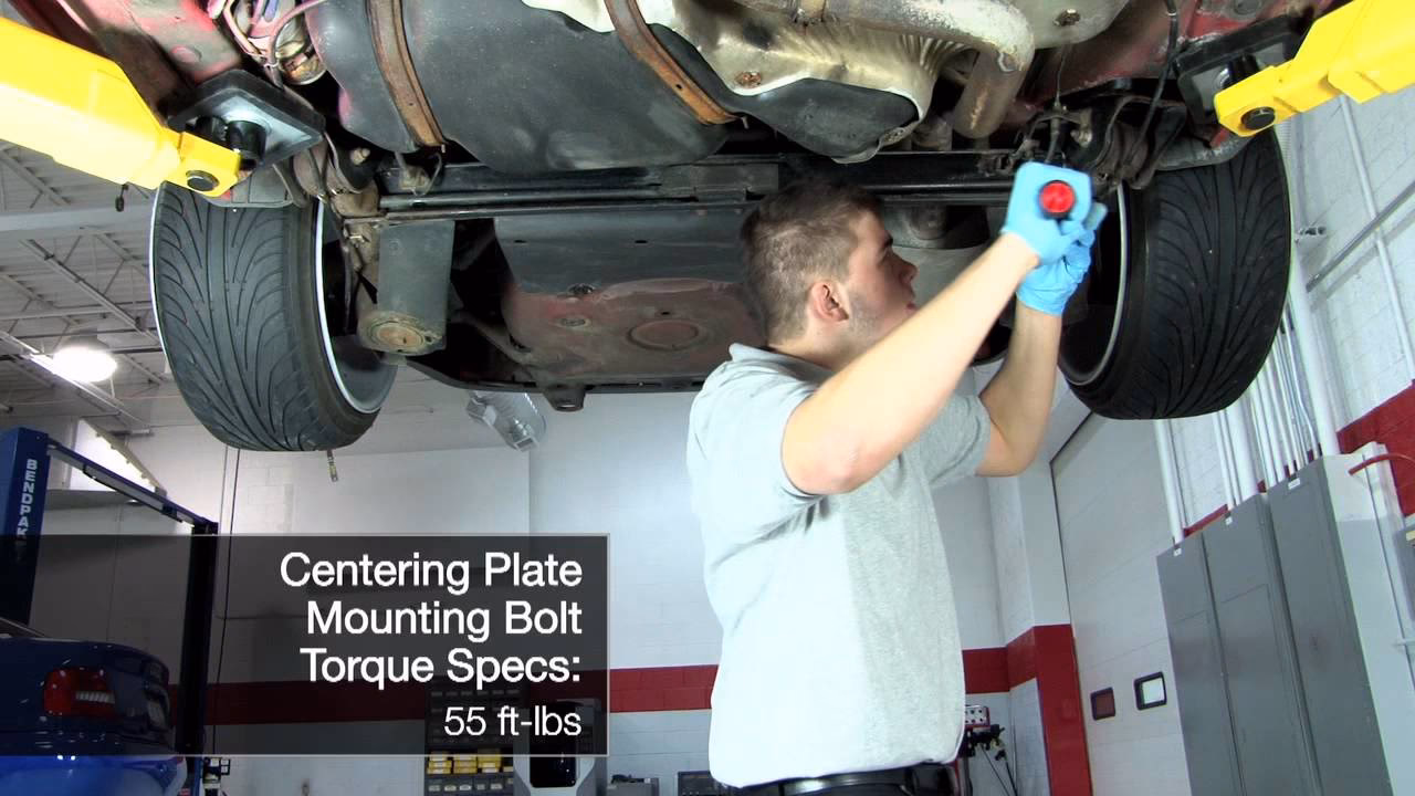 Does changing your rear toe make your steering wheel off?