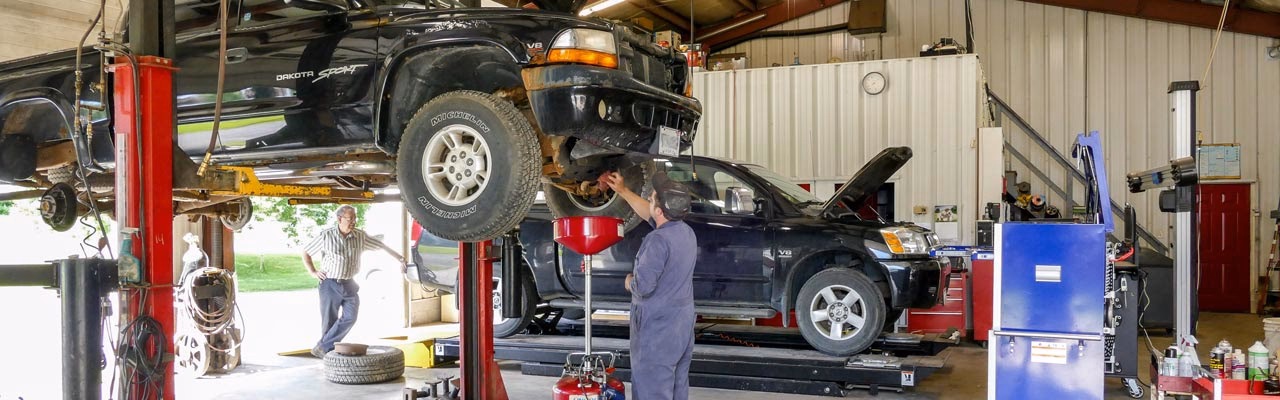 Who are Walker crash repairs?