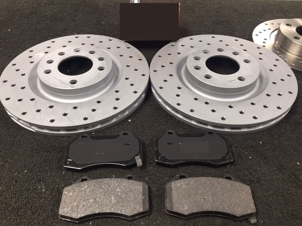 How long does a Vauxhall Astra brake disc last?