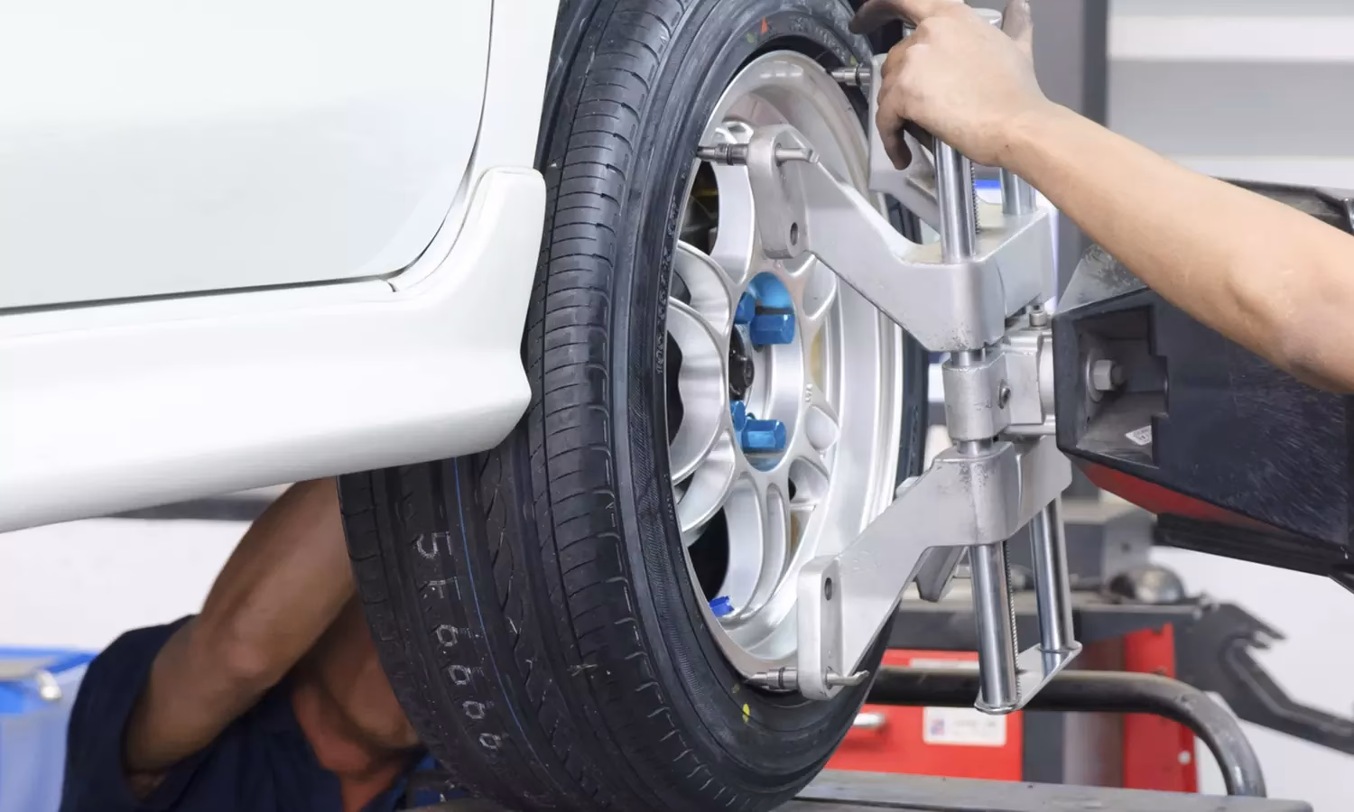 What types of vehicles will a car alignment & balancing service do?