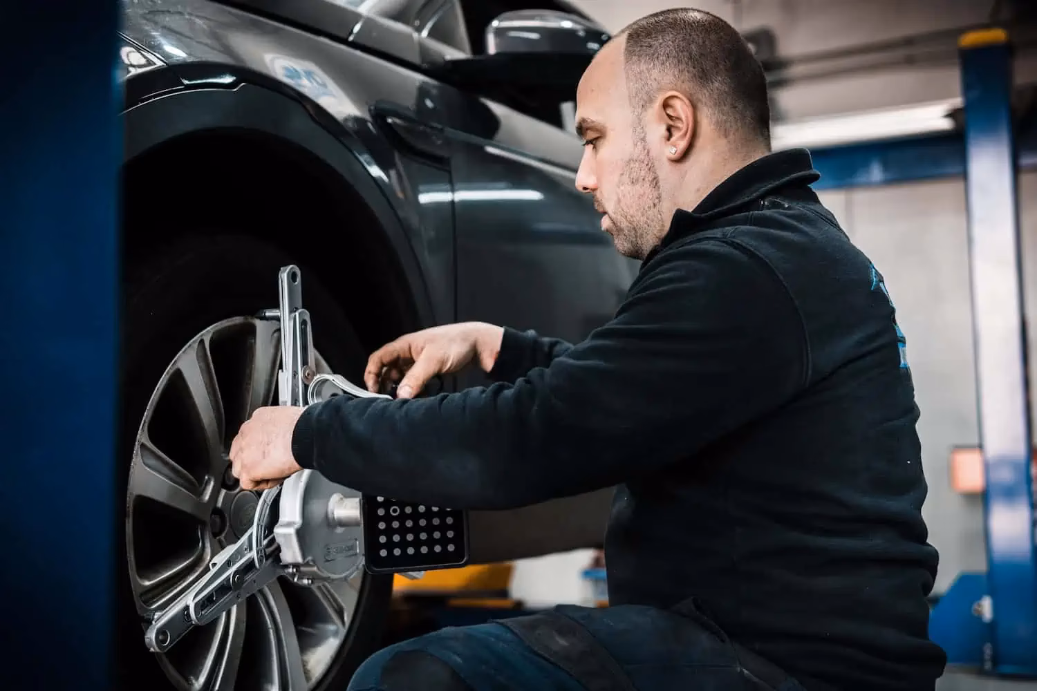 Who are Derrimut tyre repair & replacement?