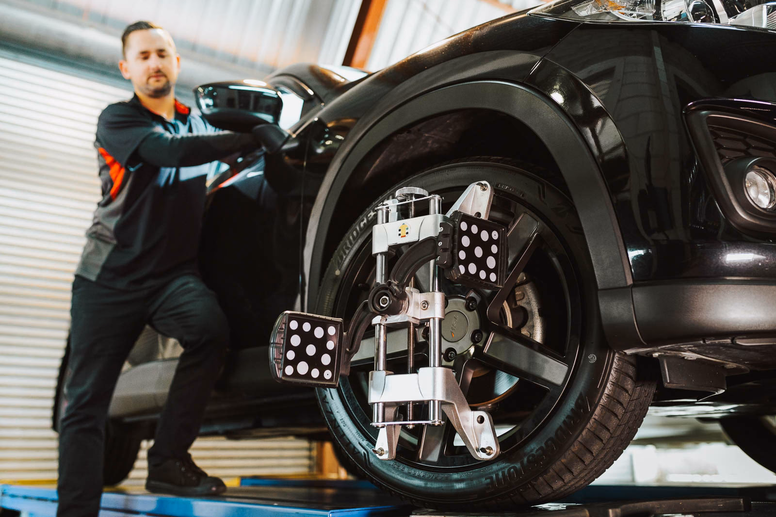 Where is Howick tyres & alignments?
