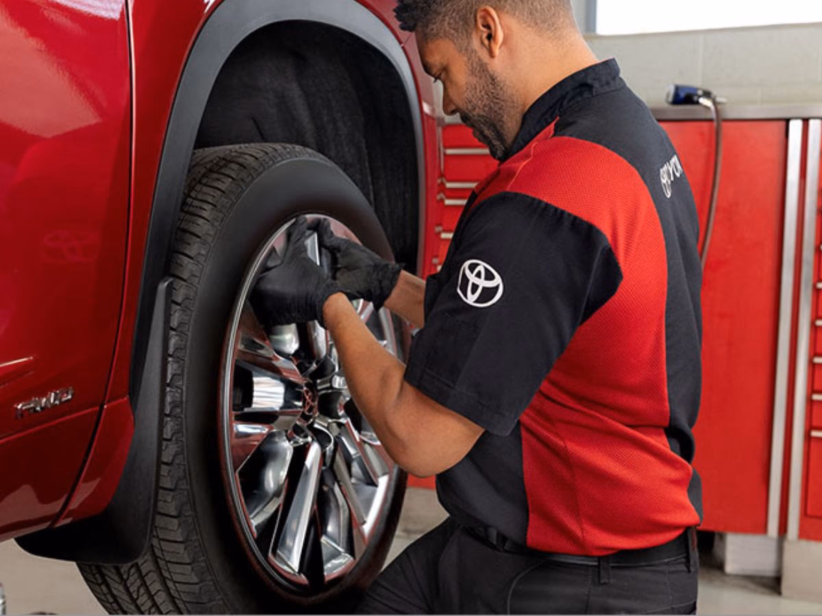 What are people saying about tires services in Oxnard?