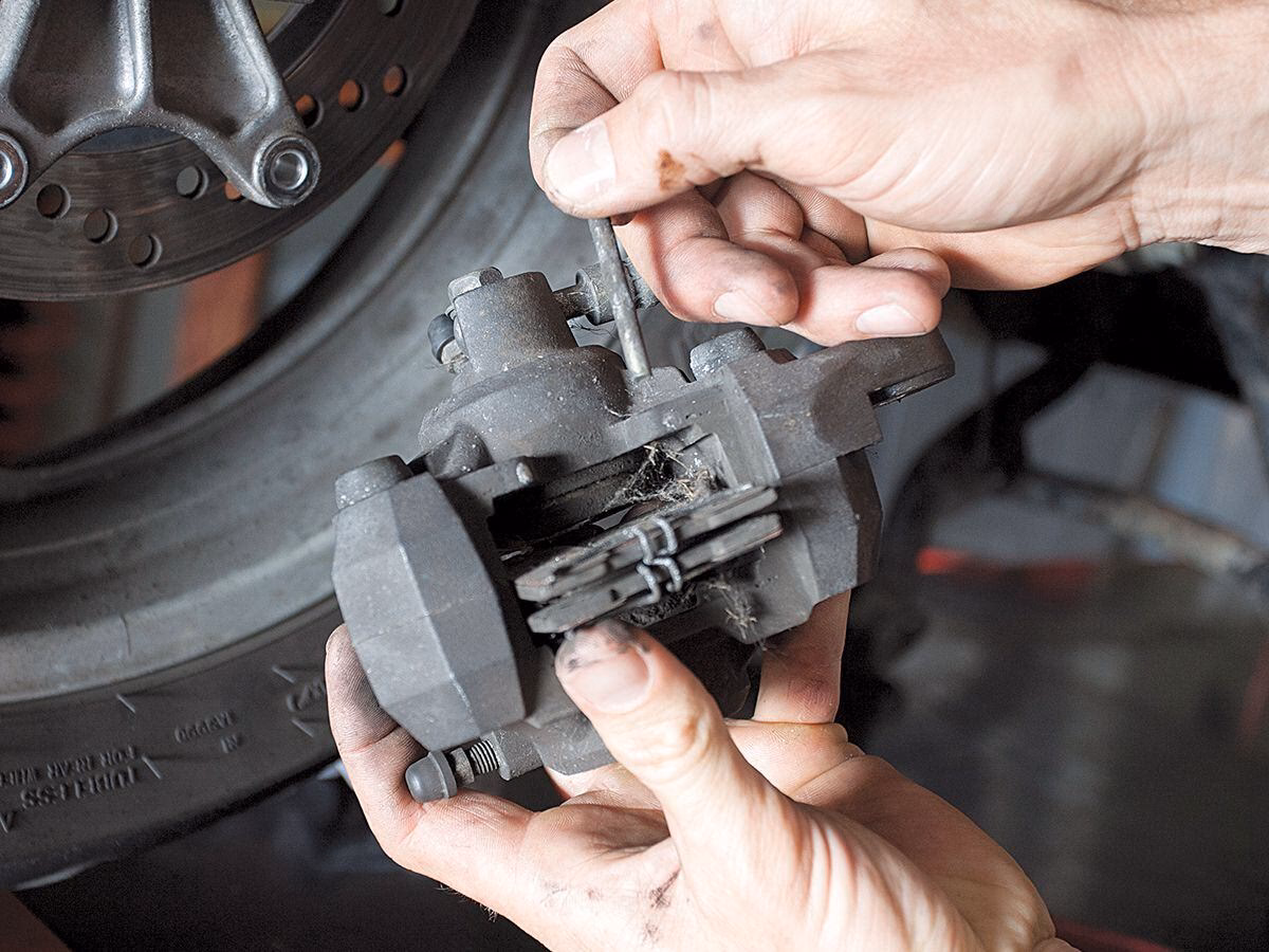 How long do motorcycle brake pads last?