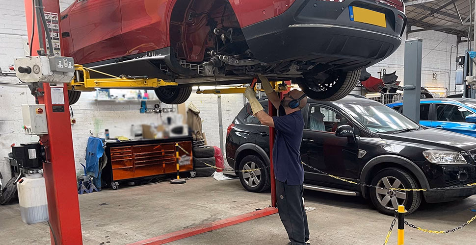 Where is Hybrid Auto Repair located?