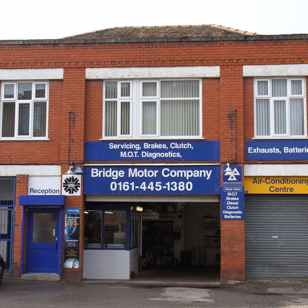 Where is Hybrid Auto Repair located?