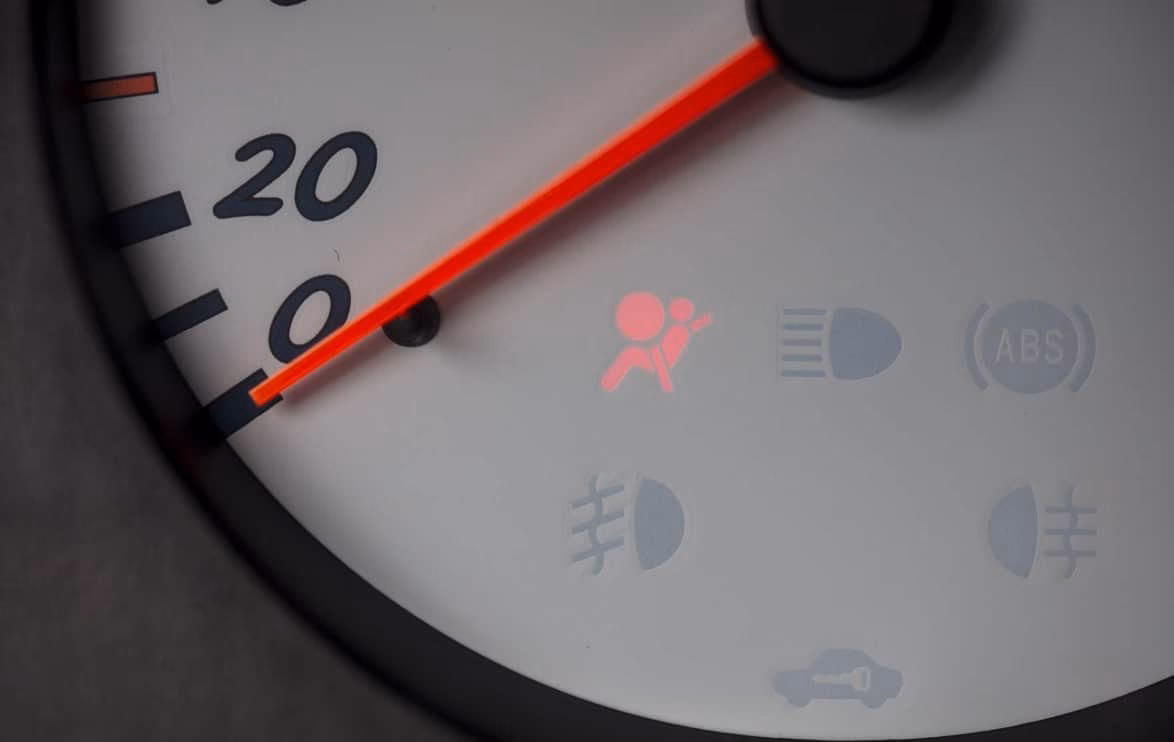 What does the airbag light mean on a car?