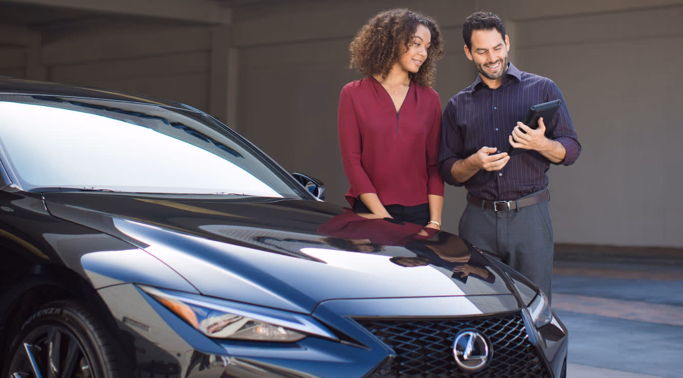 What services does a Lexus mechanic perform?