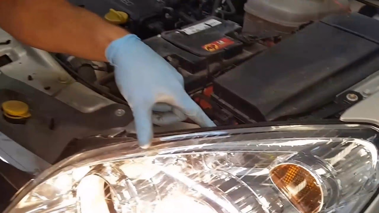 Can a bike fail a MOT if a headlight is wrong?