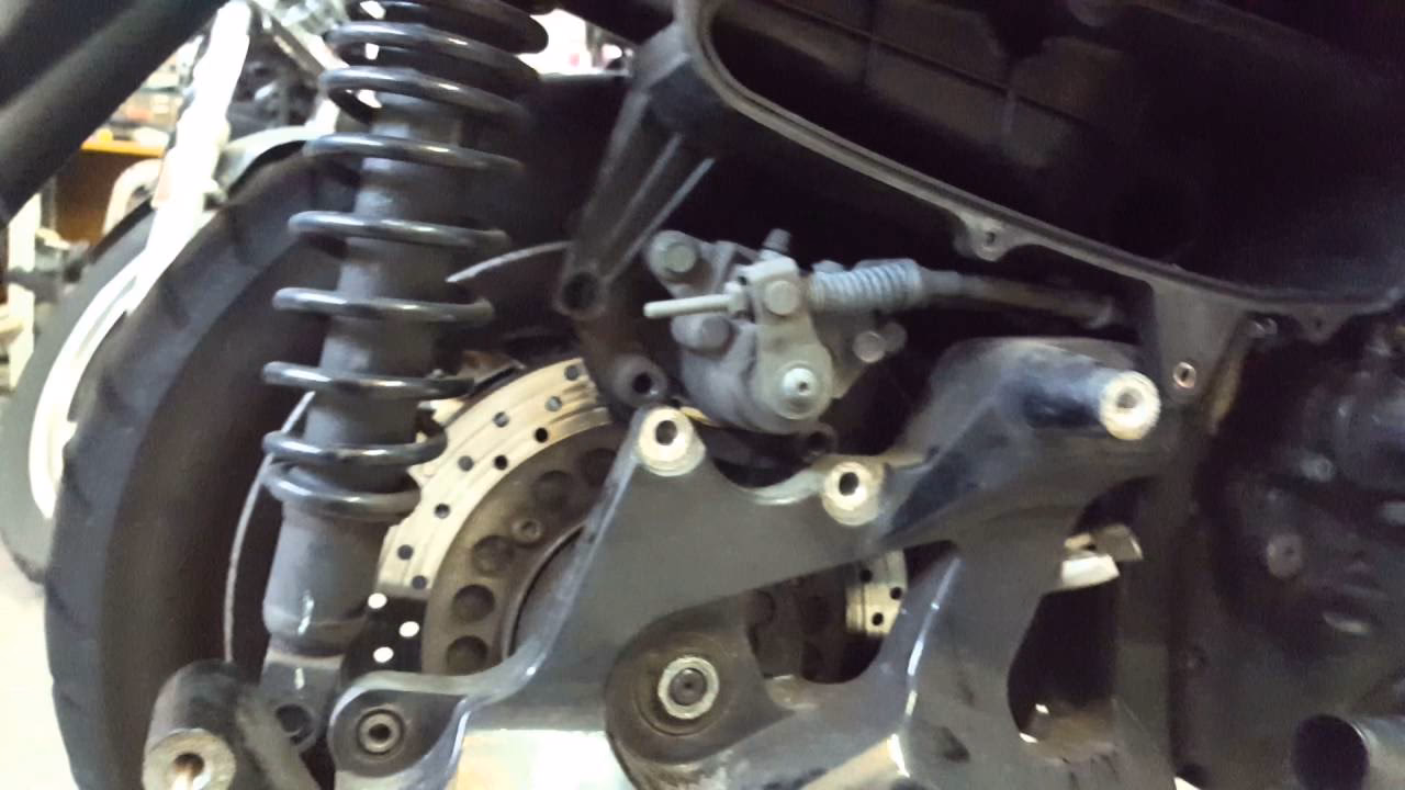 What language is Yamaha YP400(s) majesty?