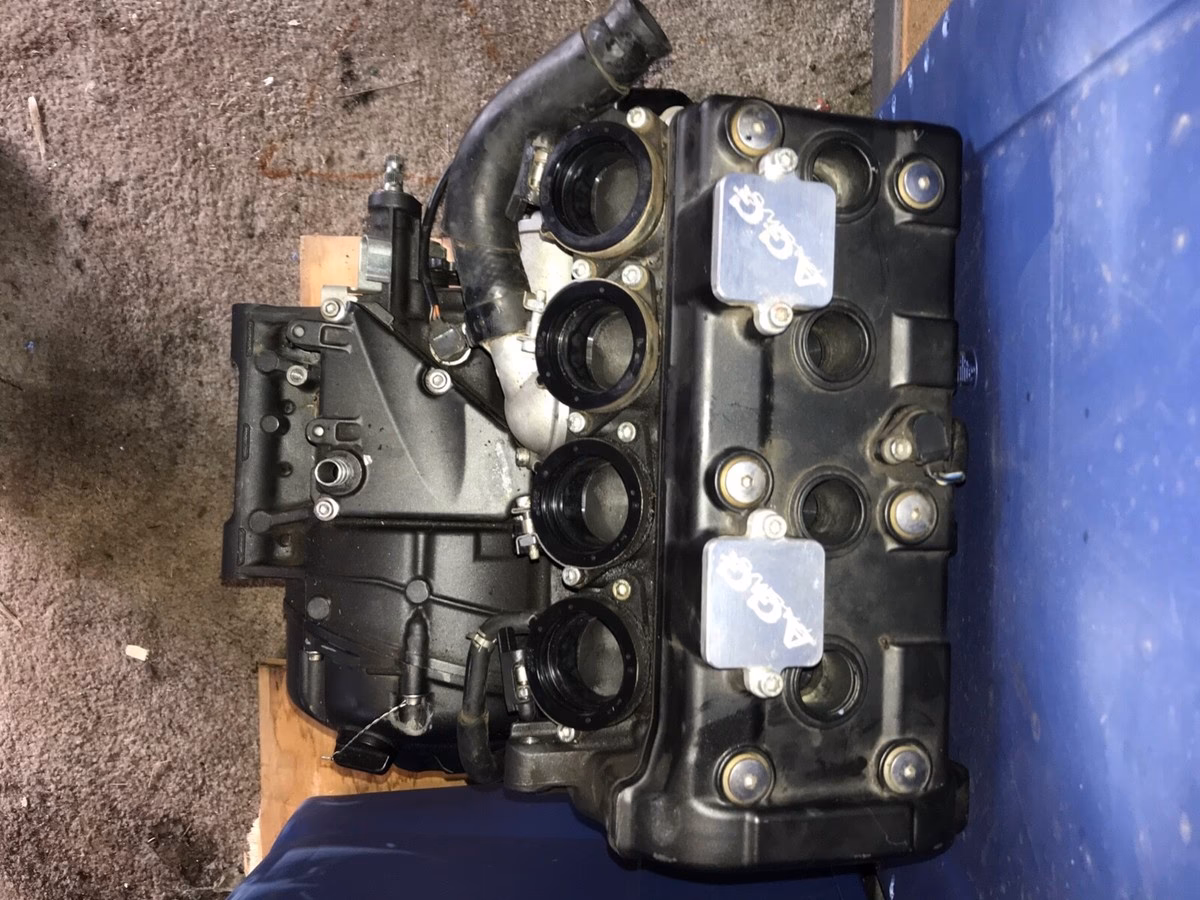 How do you rebuild a Yamaha R6 motor?