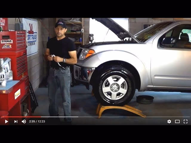 How to oil a Navara D40 engine?